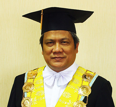 Prof. Dr. Syafsir Akhlus, M.Sc, Rektor